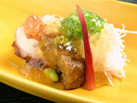四季折々の素材。その持ち味を存分に味わってほしい…。松由の日本料理をご堪能下さい
