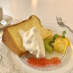 季節のシフォンケーキ