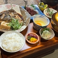 料理メニュー写真&nbsp;魚の煮付け御膳/刺身付き