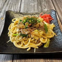 ホルモン焼きうどん