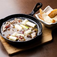 砂肝とねぎのアヒージョ