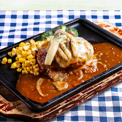 【鉄板グリル】大判チーズハンバーグの鉄板ステーキ　キノコデミグラスソース