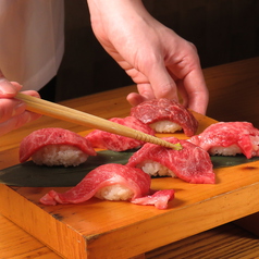 おすすめ！特上肉の寿司☆たくさんの種類をご用意♪