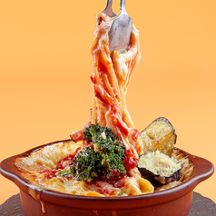 【窯焼きチーズクリームパスタ】厚切りベーコンとブロッコリーのトマトクリーム