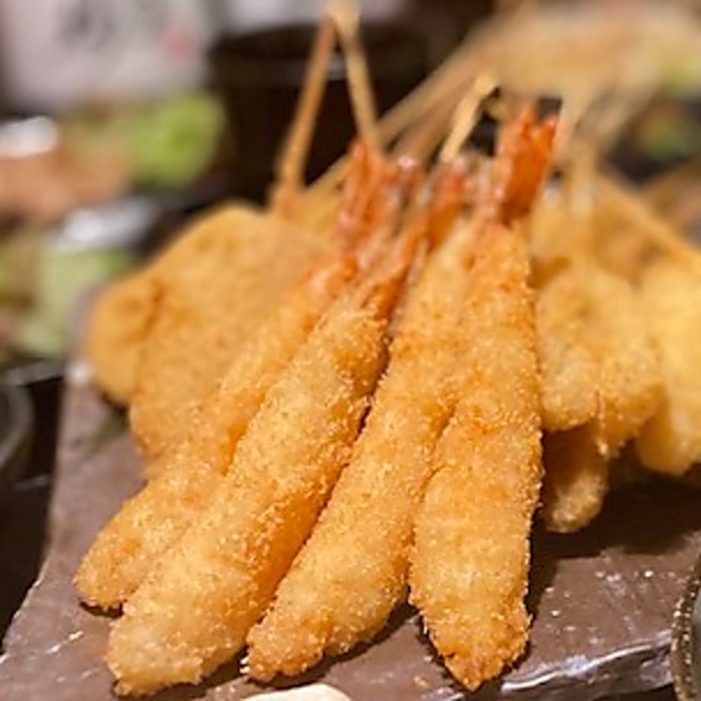 サクッ。じゅわ。でも軽い　クセになるろくななの串カツ