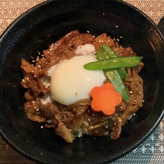 こだわりの牛カルビ丼