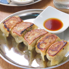 うちにきたら、とりあえず餃子です