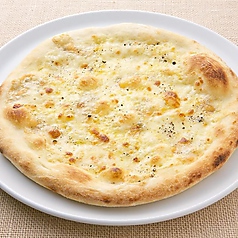 　“クアトロフォルマッジ”4種のチーズ