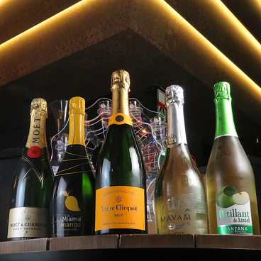 Amusement BAR DDD アミューズメント バー ディーディーディーの雰囲気1