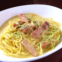まろやかな舌触りがリッチな♪「カルボナーラ」