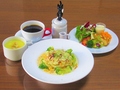 料理メニュー写真 炙りモッツアレラと野菜のクリームソーススパゲティセット