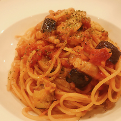 ベーコンとナスのトマトパスタ