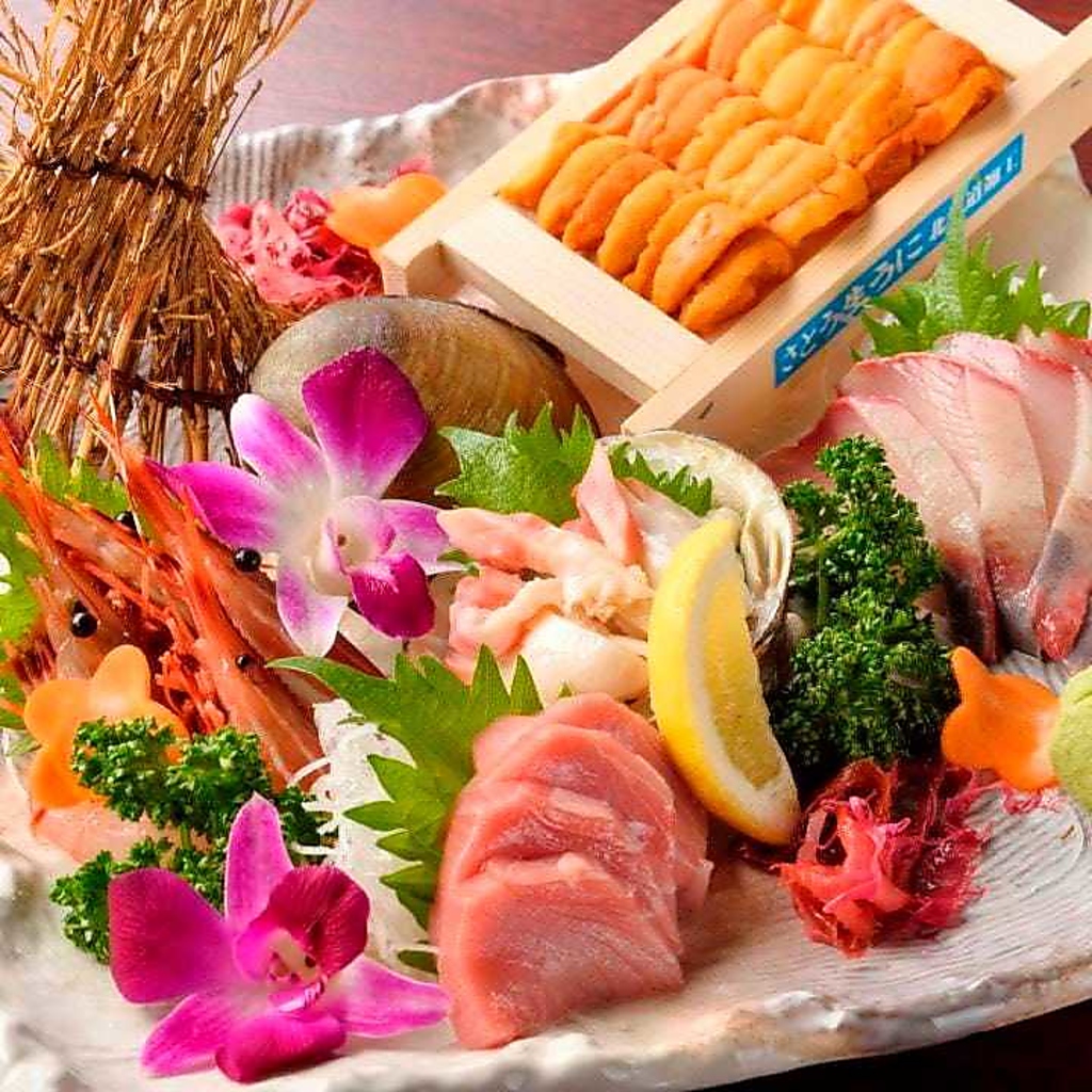 旬の魚介類を使用したお造り、名物の牡蠣やかん蒸し、福島直送の馬刺しなど絶品メニューが勢ぞろい！