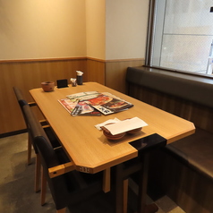 落ち着いた空間★デートにも◎!気張る事なくカジュアルに楽しめる店内