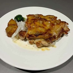 チキンソテー(ガーリックバター醤油)
