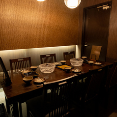 個室もご用意！！4名～8名でご利用いただけます！※7、8名でのご利用は少し手狭になります。ご了承ください。