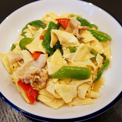 茄子のスパイシ一煮込み/ティサンシェン/ピリ辛唐辛子と干し豆腐の炒め物