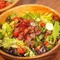 料理メニュー写真&nbsp;ダイスステーキサラダ
