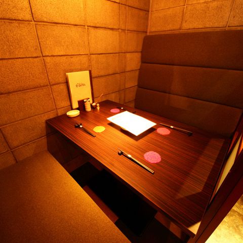 ���� �Y����_�C�j���O �R�b�R���R