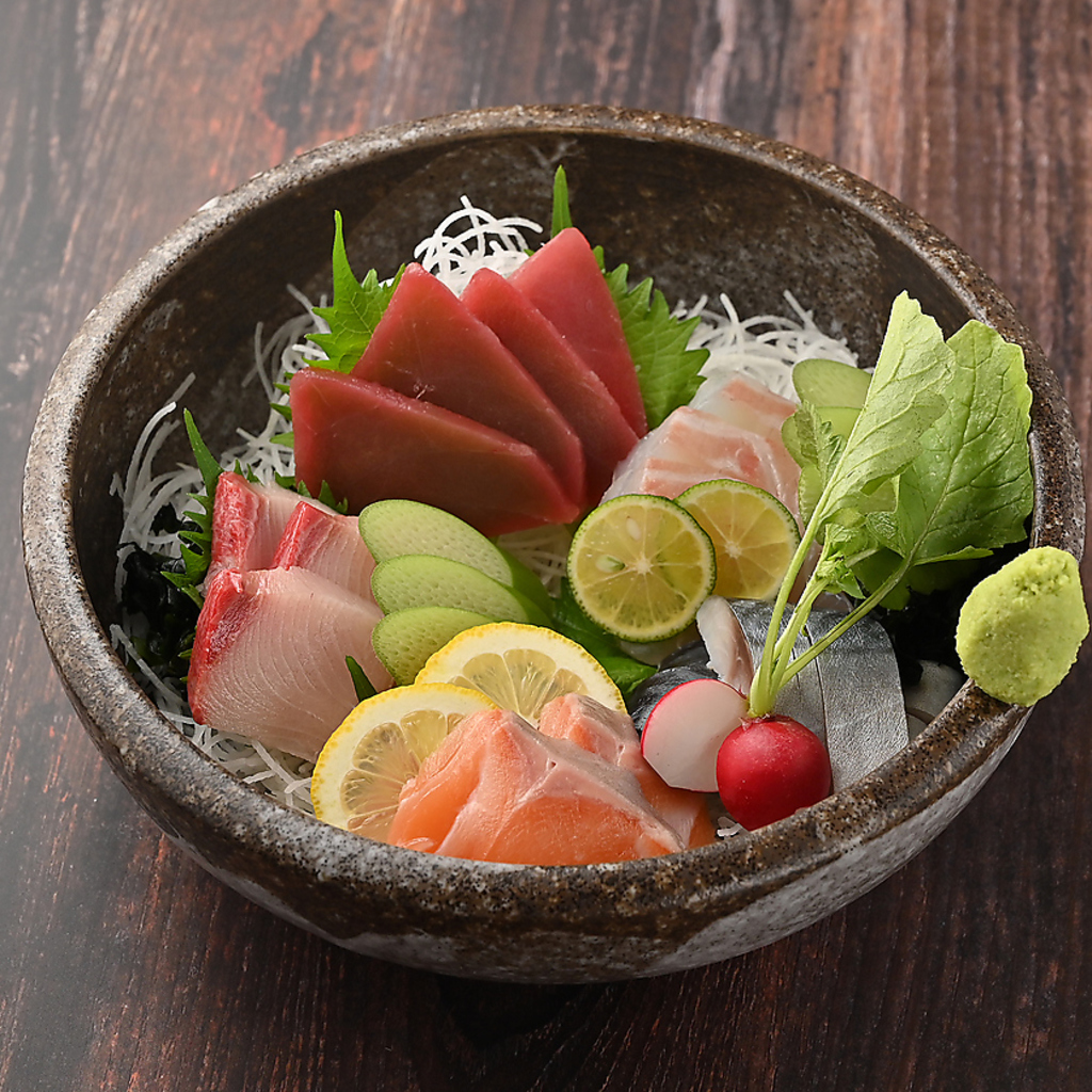 見た目にも美しい和食の数々はご宴会を盛り上げます。