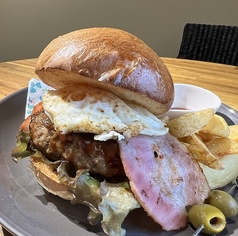エッグ・ベーコンバーガー