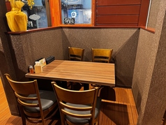 テーブル席1階 20名様まで