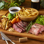 ★7/29NEWOPEN★肉真名物『肉盛り』プレートは牛・鶏・豚の食べ比べで美味しさの違いを楽しめます♪