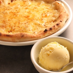 洋梨チーズピザ