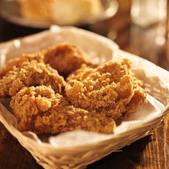 厳選スパイスのフライドチキン/Spicy fried chicken