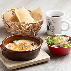 G) エビグラタン(パン食べ放題付き)