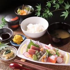 新鮮な海の幸を存分に味わえる！刺身御膳をご用意♪