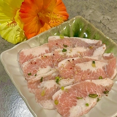 あぐートントロ(首肉)