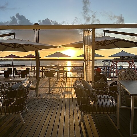 �Ί_�����a�����X�A�C�����h�r�[�t