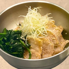 ねぎ塩豚カルビ丼