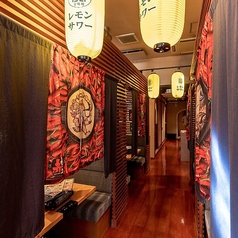 掘りごたつとテーブルの完全個室がございます。