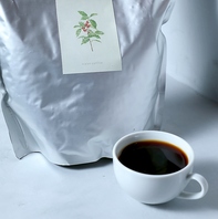 パフェの味わいを深めるこだわりの珈琲