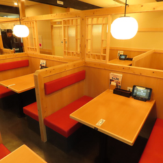 少人数でも使いやすいお席を準備しております！