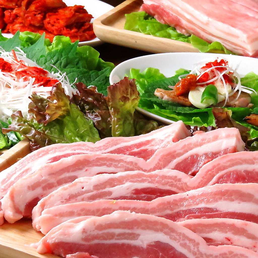 韓国料理も多数ご用意♪サムギョプサルや〆の冷麺など豊富にご用意