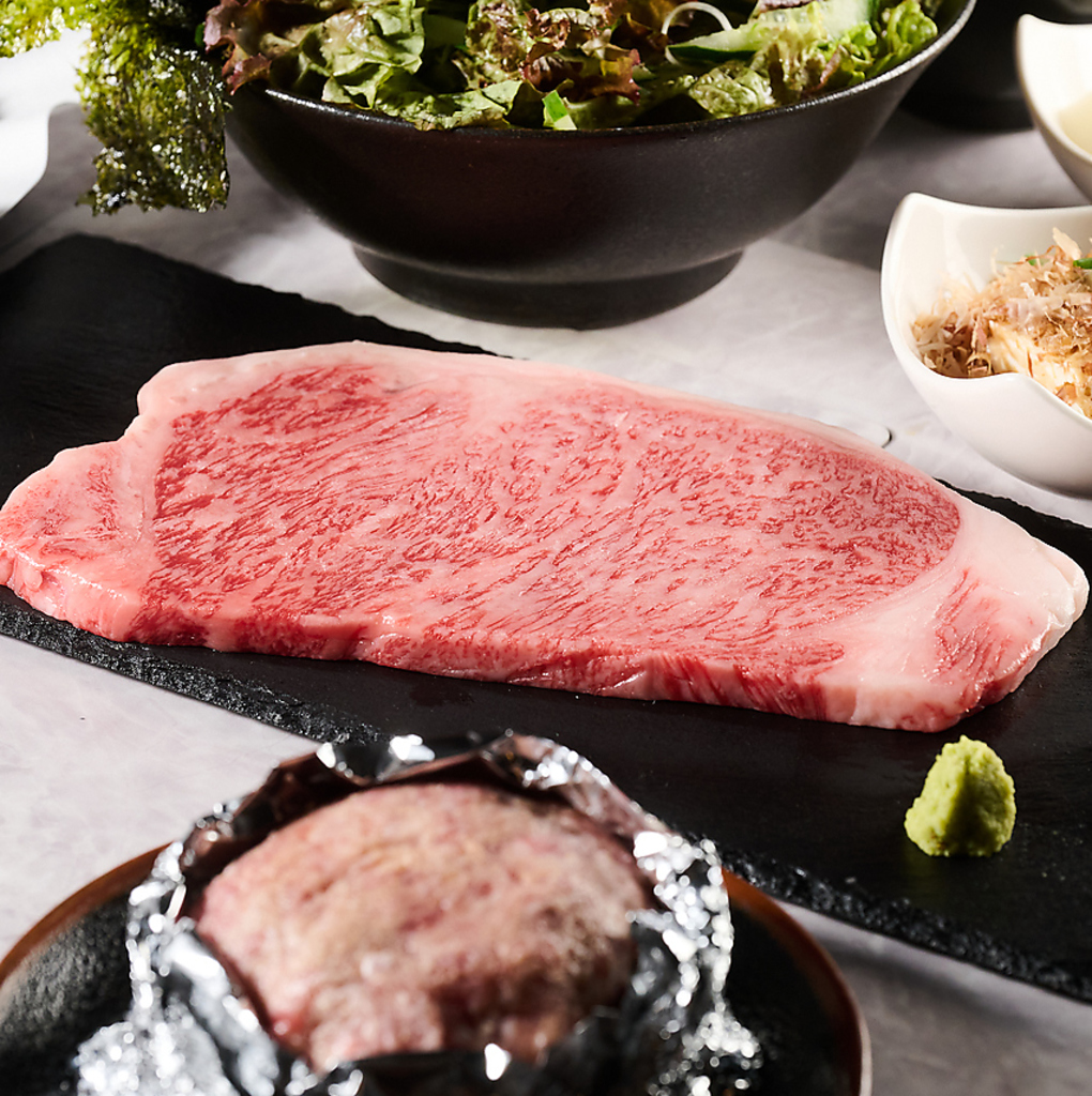 最上等級A5の宮崎牛をはじめ、各部位の美味しいお肉を提供致します。