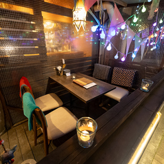 寒い季節はビニールで包み温かいテラス席もご用意しました!!ブランケットの貸し出しもあります♪