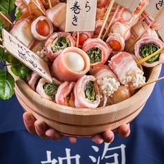 博多とりかわ串と肉汁餃子とり酒場 博多店特集写真1