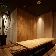 ゆっくり過ごしたいときは人気の個室席♪