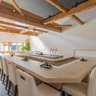 温もり感じる洗練された空間