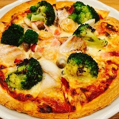 特性海鮮チーズピザ