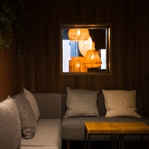 【Wi-Fiやコンセント完備】店内はWi-Fiが完備されているため、ストレスなくインターネットを利用でき、各席には電源コンセントが用意されているため、パソコンやスマートフォンの充電も心配無用です◎