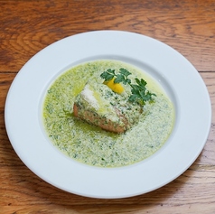 サーモンのソテー ジェノバクリーム