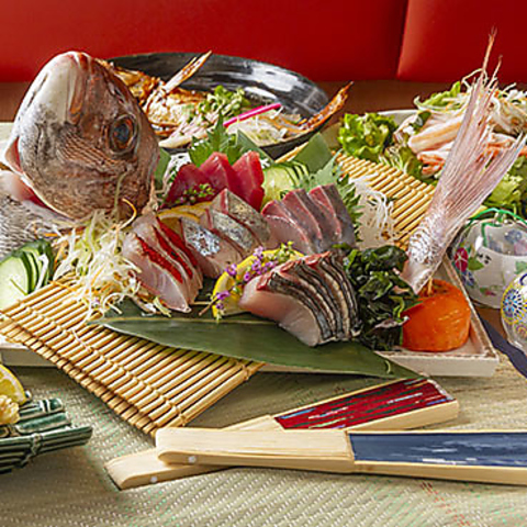 新鮮な鮮魚や魚介類を使った海鮮居酒屋