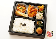 海老マヨ中華弁当　　※ご注文期限３営業日前の18時まで　　　　　　　※最低注文料金　10,000円