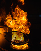 さつま知覧鶏を使ったもも黒焼きは絶品です！居酒屋/焼鳥/忘年会/新年会/飲み放題/宴会/駅近/2次会/藤森/京都/焼き鳥/肉/鍋/貸切