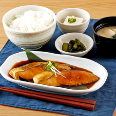 本日の煮魚定食